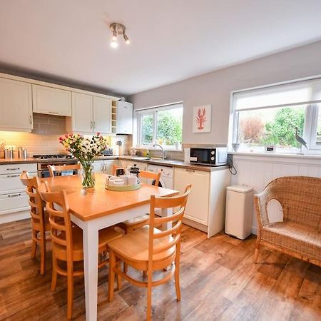 3 Bedroom Townhouse Right On The Harbour Isle of Whithorn Luaran gambar