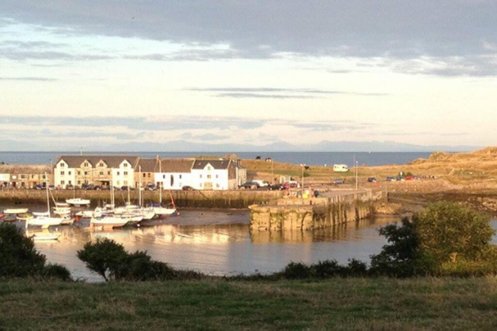 3 Bedroom Townhouse Right On The Harbour Isle of Whithorn Luaran gambar