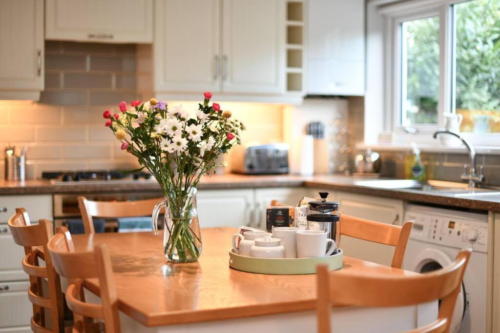 3 Bedroom Townhouse Right On The Harbour Isle of Whithorn Luaran gambar